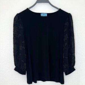 CeCe Black Knit Bouse with Patterned Mesh Sleeves (Size Small)